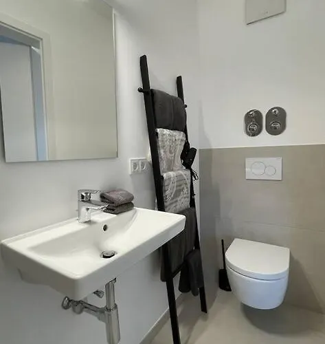 Stilvolles Ferinen-apartment Im Herzen Von * Ксантен